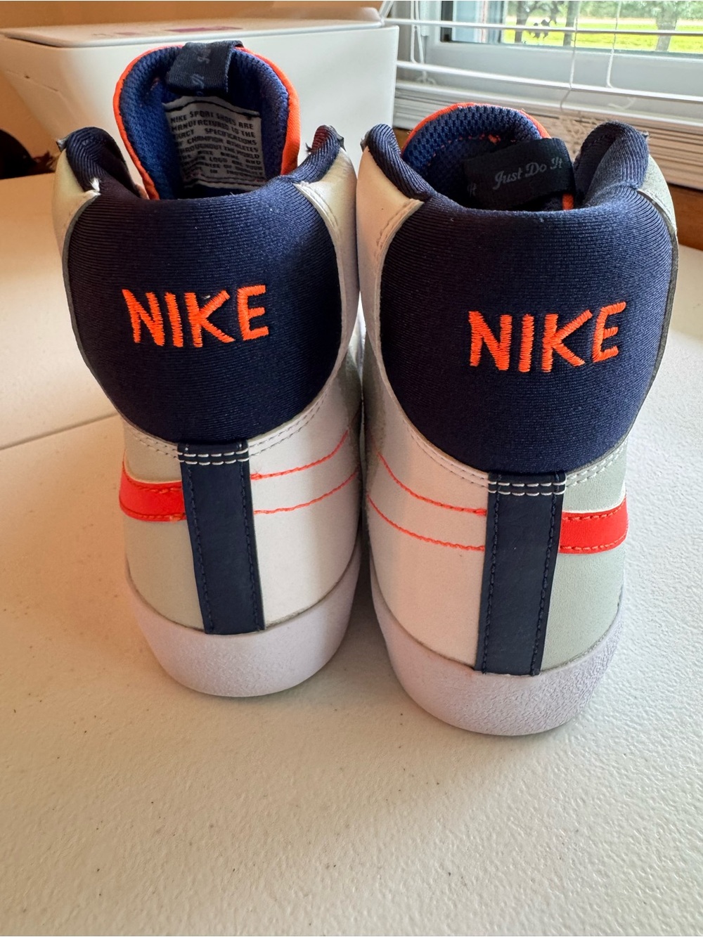 Nike Blazer Mid ‘77 SE White/Navy/Team Orange - Picture 5 of 6